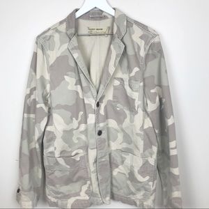 Lucky Brand Women's Utility Jacket in Beige and Light Gray Camo